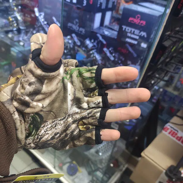 RealTree Pirštinės - Šiltos ir Universalios - Image 3